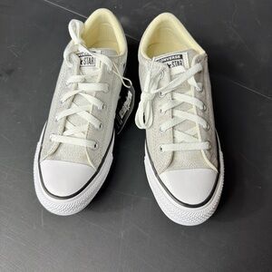 Converse Chuck Taylor All Star Low Top Sneakers in Light Metallic